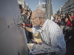 El pintor indicó que esa luz que necesita sólo se consigue durante el verano.EFE  /