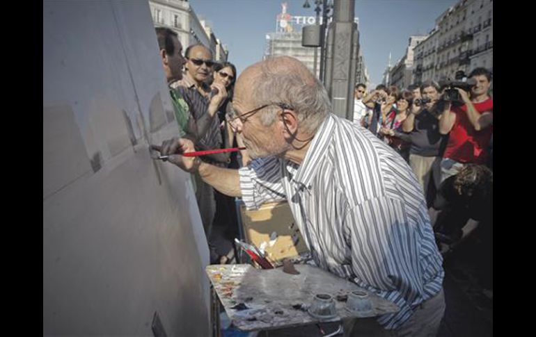 El pintor indicó que esa luz que necesita sólo se consigue durante el verano.EFE  /