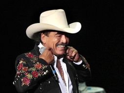 Joan Sebastian rindió homenaje al señor Antonio Aguilar durante la velada. S. NUÑEZ  /