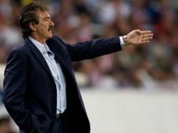 Ricardo La Volpe podría tomar el reto de clasificar nuevamente a un Mundial desde la zona de Concacaf. ARCHIVO  /