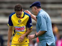 Lapuente aconsejaba a sus jugadores durante el partido ante el Querétaro. MEXSPORT  /