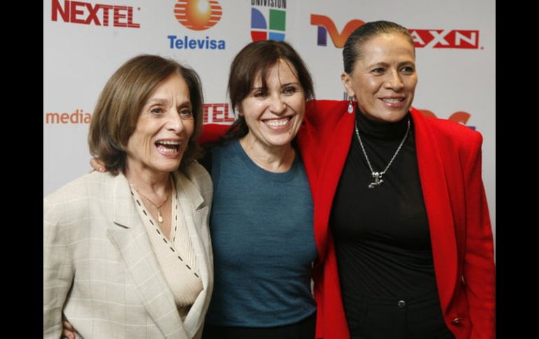 Las actrices realizaron hoy la lectura de guión de ''Las Cotuchas, empresarias''. MUJERES ASESINAS.TV  /