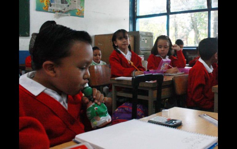 El papel de los padres es clave para que los niños se motiven a leer. A. HINOJOSA  /