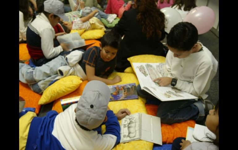 El fomento a la lectura forma parte de la estrategia de mejora educativa para este ciclo escolar. INFORMADOR ARCHIVO  /