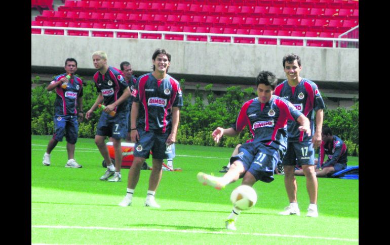 Chivas realizó su segundo entrenamiento consecutivo en el Estadio Omnilife. CORTESÍA CLUB CHIVAS  /