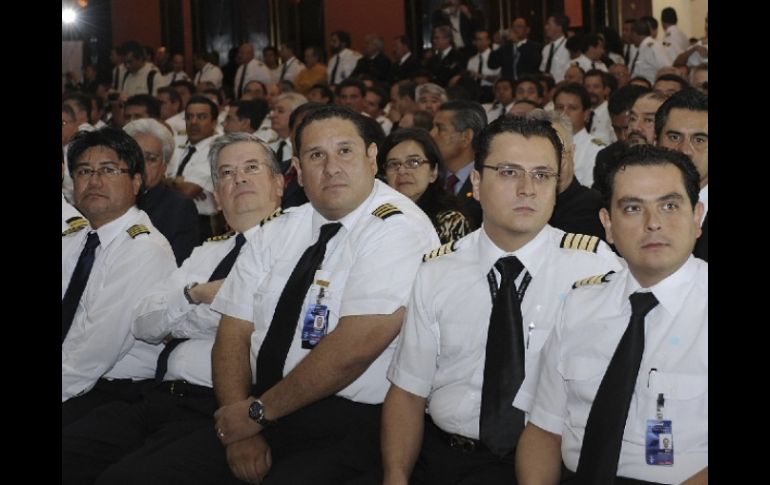 La Asociación Sindical de Pilotos Aviadores de México decidió emplazar a huelga. NTX  /