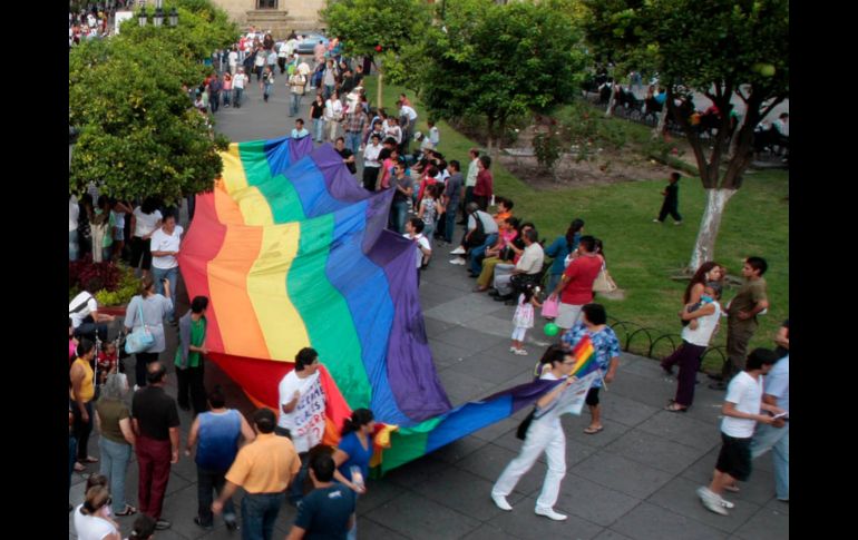 Manifestantes apoyan los matrimonios entre personas del mismo sexo. S. NÚÑEZ  /