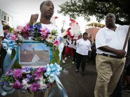 Estadounidenses salen a las calles a recordar a las mil 800 víctimas que murieron a causa del huracán ‘‘Katrina’’. REUTERS  /