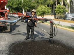 Los proyectos de repavimentación contemplan colocar el mismo tipo de superficie de las vialidades a intervenir. M. FREYRIA  /