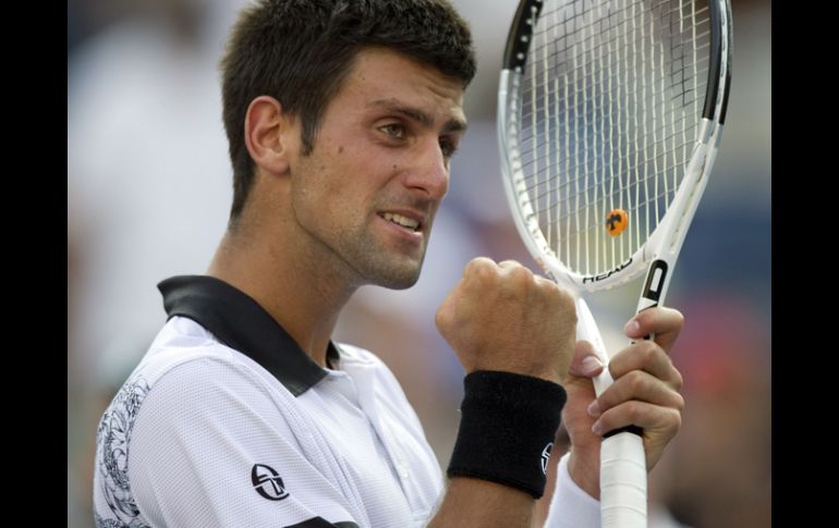 El tenista serbio Novak Djokovic celebra su sufrido triunfo. AFP  /