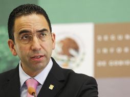 El secretario del Trabajo, Javier Lozano, continúa las negociaciones con los empleados de Mexicana. NTX  /