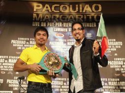 Manny Pacquiao (izq.) y Antonio Margarito se divirtieron ayer en la presentación oficial de su contienda. REUTERS  /