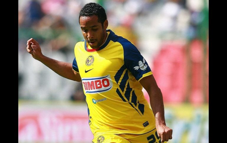 El jugador chileno Jean Beausejour quien jugará con el Birmingham. MEXSPORT  /