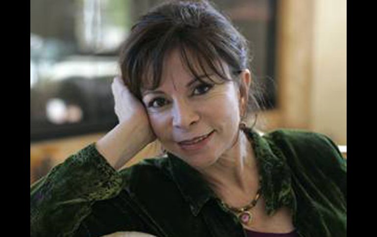 Isabel Allende es la favorita para llevarse este jueves el Premio Nacional de Literatura 2010 en Chile. ELUNIVERSAL  /