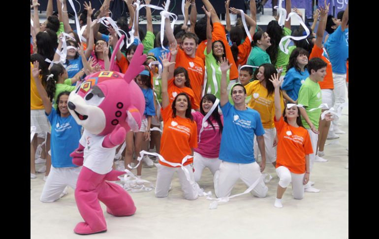 Inauguraciòn del Campeonato Panamericano de adultos de gimnasia artìstica, clasificatorio a Guadalajara 2011. EL INFORMADOR  ALFONSO  /