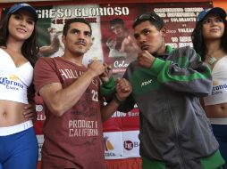 Omar Niño y su rival Ronald 'Indio' Barrera en la rueda de prensa. S. NUÑEZ  /