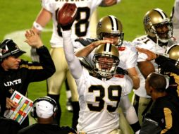 safety Chris Reis en partido del Super Bowl XLIV. AP  /