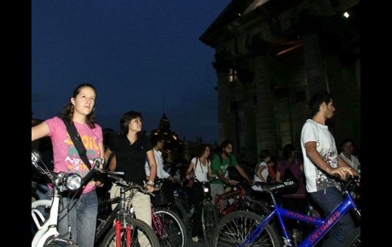 Los jueves de septiembre habrá recorridos ciclistas que concluirán con proyección de cine. EL INFORMADOR  /