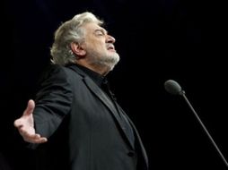 El tenor Plácido Domingo presentó hoy en Los Ángeles ''Il Postino''. EFE  /