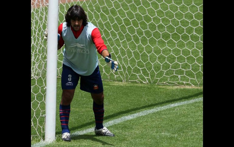 Vilar durante un entrenamiento previo al duelo contra las Águilas. MEXSPORT  /