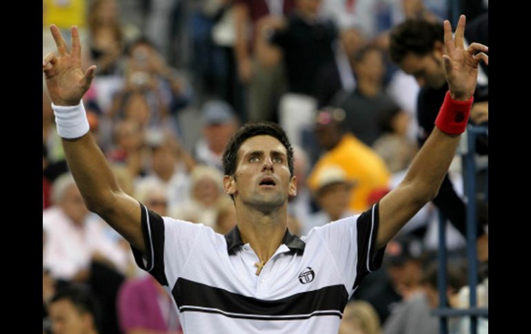 Djokovic celebra victoria en semifinal ante Federer. AFP  /