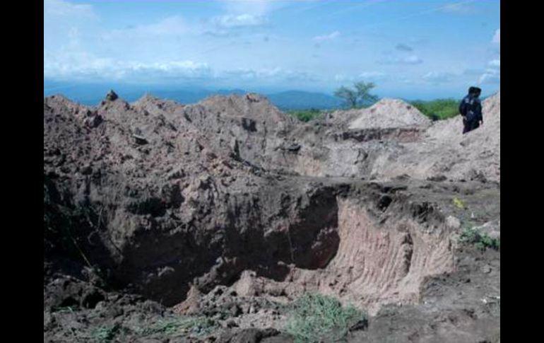 Nueve cadáveres fueron localizados en narcofosas ubicadas en Puente de Ixtla y Tlaltizapan. EL UNIVERSAL  /