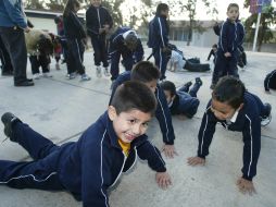 Además de mejorar los alimentos, se pide a las escuelas de educación básica a regularizar sesiones diarias de ejercicio. EL INFORMADOR  /