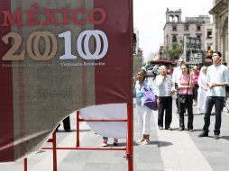 El día del Grito en el Centro tapatío habrá un cerco de seguridad con detectores de metal en los accesos al primer cuadro. M. FREYRÍA  /