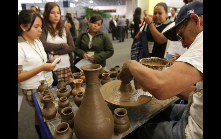 Ayer se inauguró la Semana “Jalisco Emprende” 2010 para incentivar la competitividad de las Pymes locales. A. CAMACHO  /