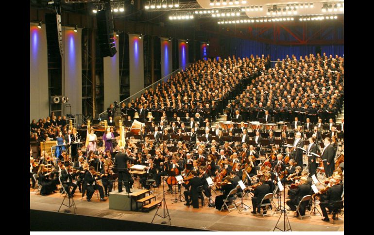 La orquesta de cerca de 30 músicos concluyó con 'Séptima Sinfonía', de Beethoven. EFE  /