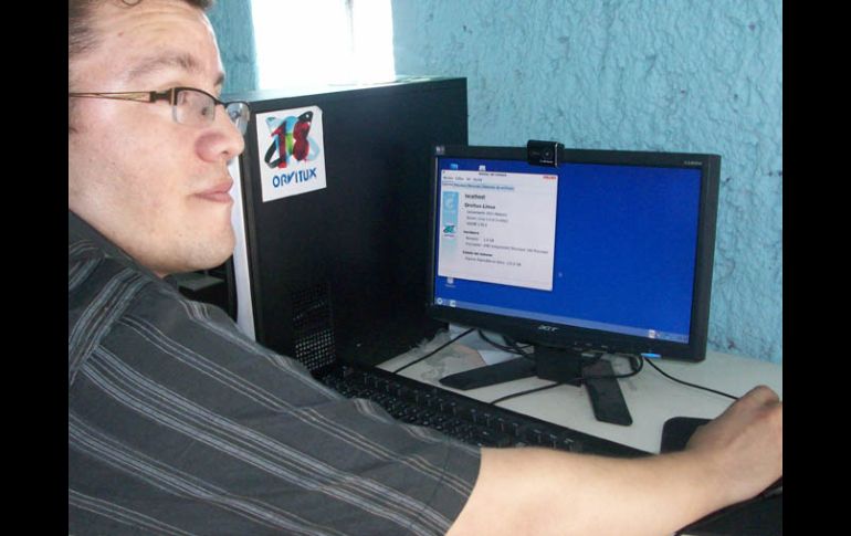 Jesús Manuel Hernández, programador analista creó ''Orvitux''. E. ESPARZA  /