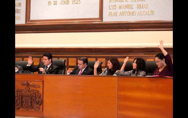 La nueva deuda por mil 100 millones de pesos fue aprobada ayer en sesión de cabildo en el Ayuntamiento de Guadalajara. ESPECIAL  /