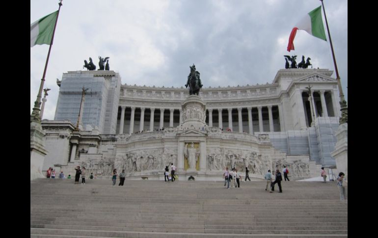 El Altar a la Patria se encuentra en la plaza Venecia. ESPECIAL  /