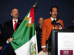 El embajador de México en Francia, Carlos de Icaza, dio  el Grito de Independencia en París. NTX  /