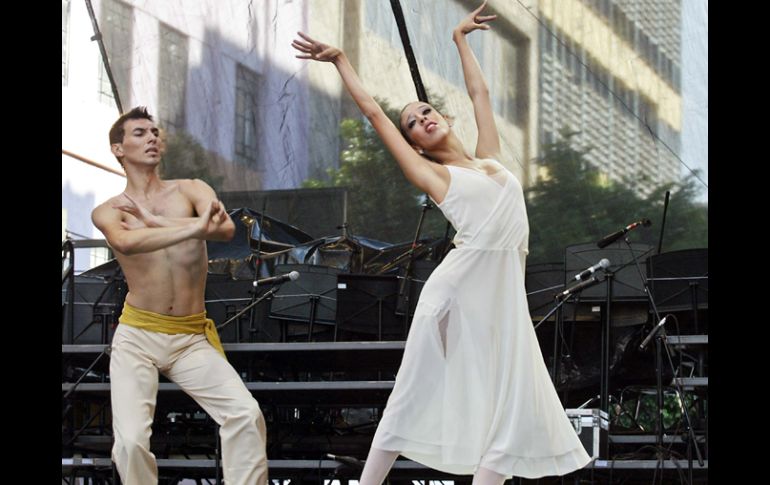 Con piezas mexicanas se presentaron las coreografías de la Compañía Estatal de Danza Clásica y Neoclásica. E. BARRERA  /