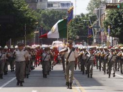 Aspecto del desfile cívico-militar desplegado sobre la Avenida Alcalde, en el Centro Histórico. S. NÚÑEZ  /