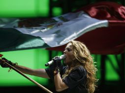 La cantante actuó en los festejos del Bicentenario y compartió el escenario con Erik Rubín y Aleks Syntek. EFE  /