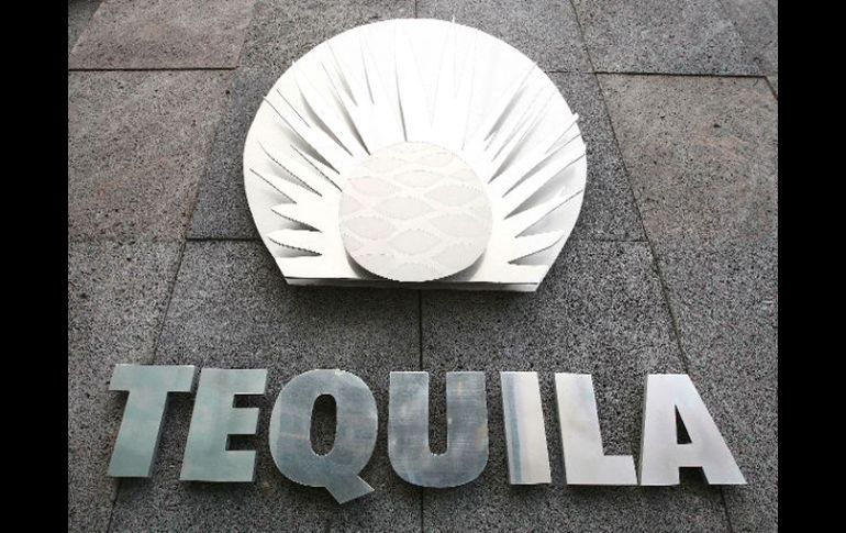 A fines de agosto de 2010 la producción de tequila  llegó a 177.9 millones de litros. ARCHIVO  /