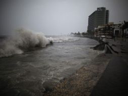 Las fuertes rachas de viento ya se dejan sentir en el puerto de Veracruz.  REUTERS  /