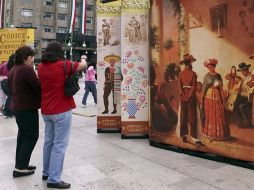 Tras el festejo del Bicentenario de la Independencia, la gente ve con espectación el del Centenario, en noviembre. EL UNIVERSAL  /