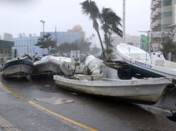 Daños dejados por Karl en el puerto de Veracruz. El huracán tocó tierra con vientos máximos de 185 kilómetros por hora. NTX  /