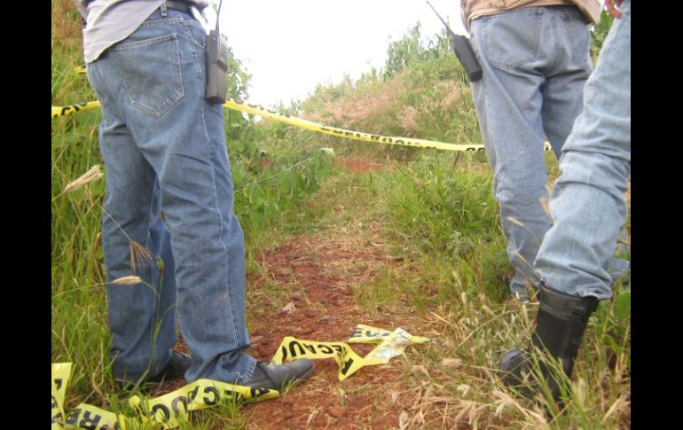 La brecha donde se hallaron los cuerpos está a unos cuantos metros de la carretera. O. RUVALCABA  /