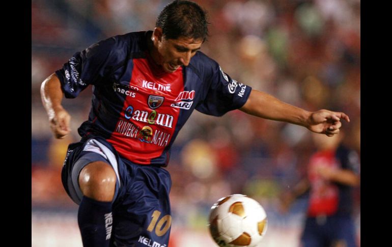 Johan Fano se hizo presente en el marcador gracias a un golazo. MEXSPORT  /