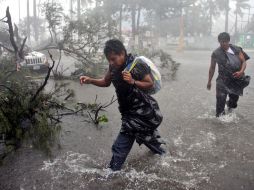 Unas 500 mil personas han sido afectadas por las lluvias dejadas por 'Karl' en Veracruz. EFE  /