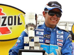 El piloto capitalino Rubén Rovelo se adjudicó ayer la décima fecha de la Nascar México Series 2010. MEXSPORT  /