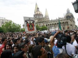 Los preparatorianos volverán a manifestarse esta mañana frente a Casa Jalisco. A. GARCÍA  /