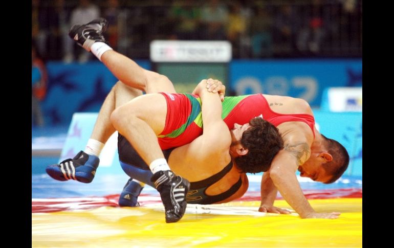 El atleta jalisciense Ulises Barragán quien ganó una medalla de bronce en greco 66 kilos. MEXSPORT  /