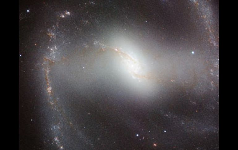 La NGC 1365, apodada como la Gran Galaxia Espiral Barrada, es una de las más conocidas. ESO  /