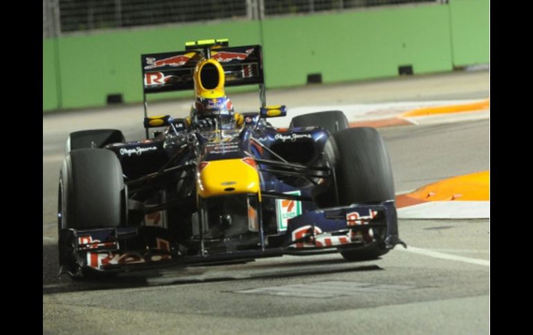 Mark Webber dominó la primera sesión de entrenamientos libres para el GP de Singapur. AFP  /