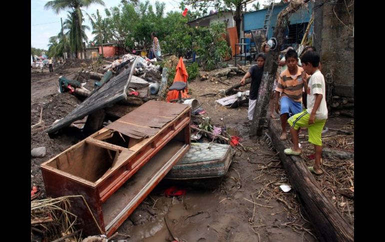 El paso del huracán Karl causó afectaciones en al menos 143 municipios de Veracruz. EFE  /